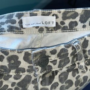 Leopard jeans straight leg.